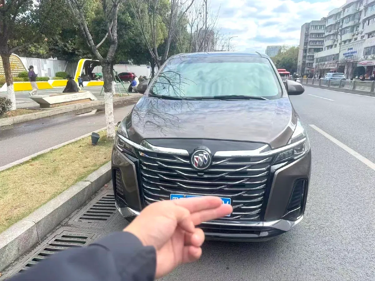 2023 Buick GL8 2.0T 237HP L4 9AT,autocango,china used car exporter,china ev exporter,chinese used car exporter,chinese used ev exporter