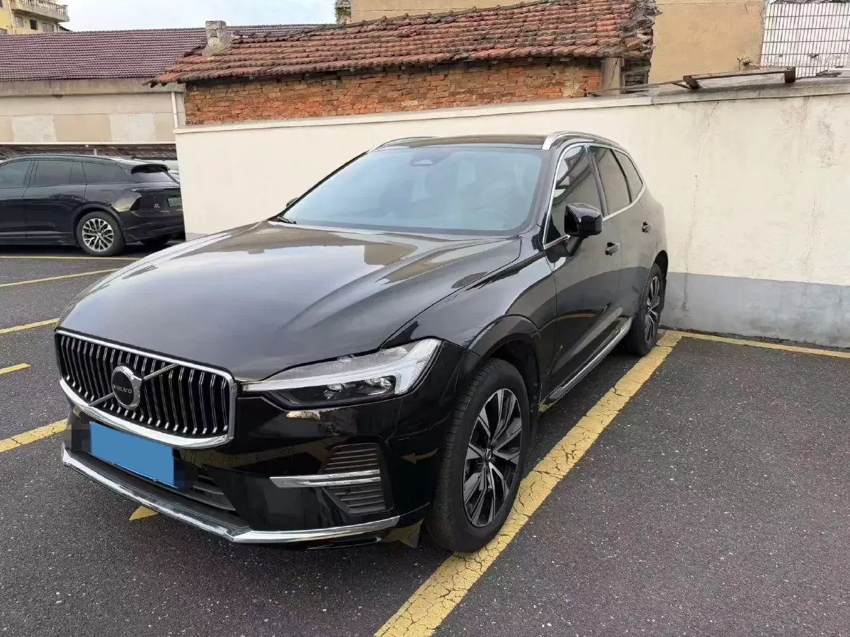 2024 Volvo XC60 2.0T 250HP L4 8AT,autocango,china used car exporter,china ev exporter,chinese used car exporter,chinese used ev exporter