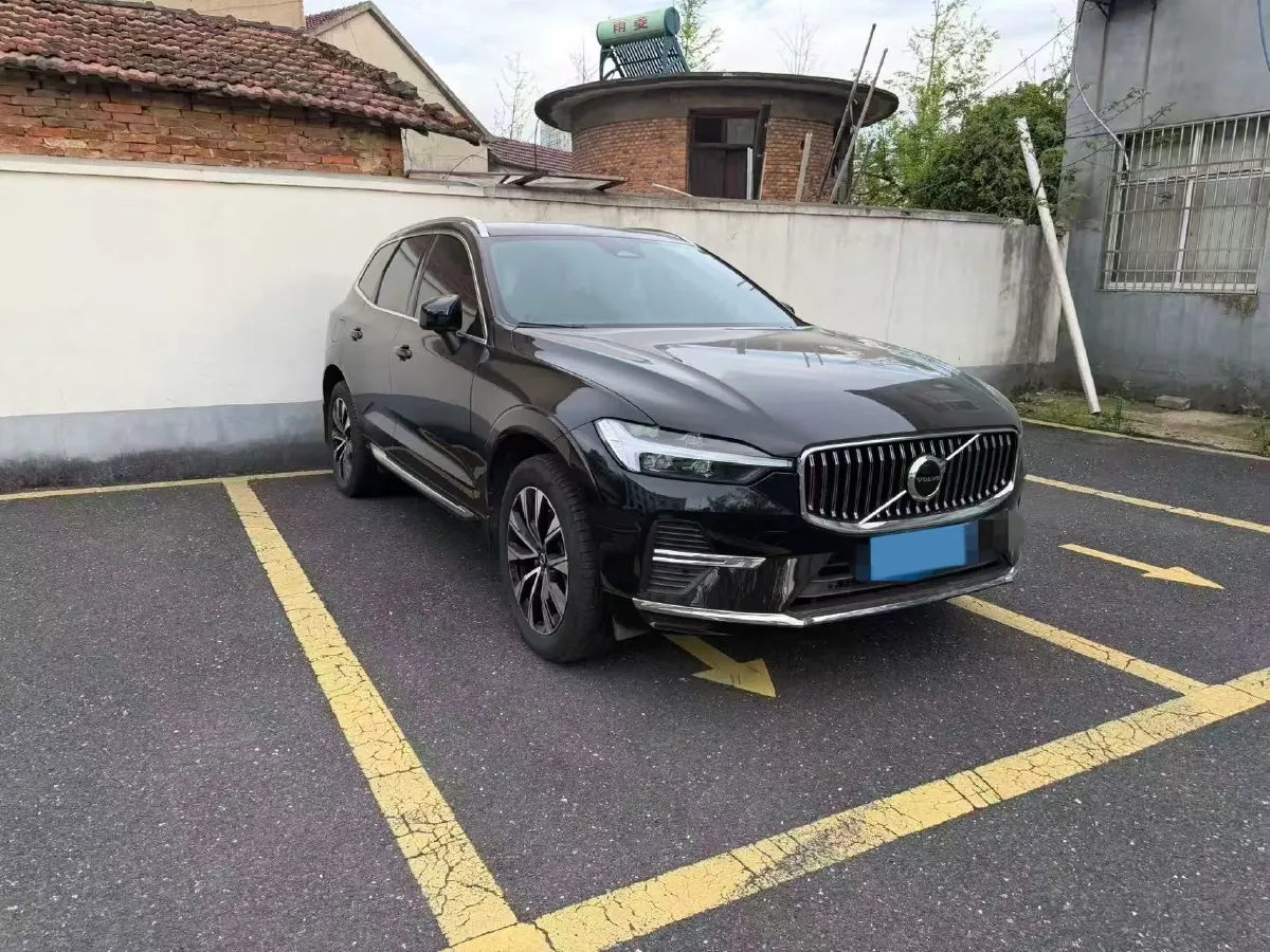 2024 Volvo XC60 2.0T 250HP L4 8AT,autocango,china used car exporter,china ev exporter,chinese used car exporter,chinese used ev exporter