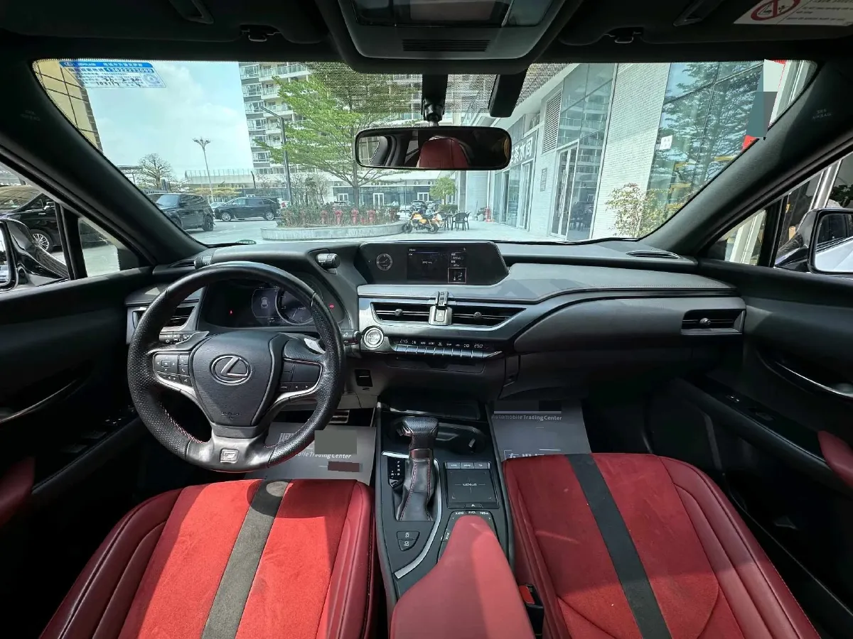 2019 Lexus UX 2.0L 173HP L4 CVT,autocango,china used car exporter,china ev exporter,chinese used car exporter,chinese used ev exporter