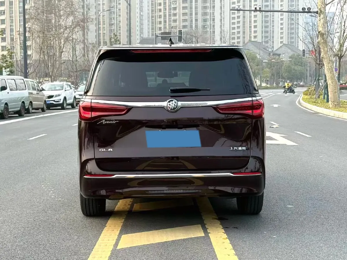 2022 Buick GL8 2.0T 237HP L4 9AT,autocango,china used car exporter,china ev exporter,chinese used car exporter,chinese used ev exporter
