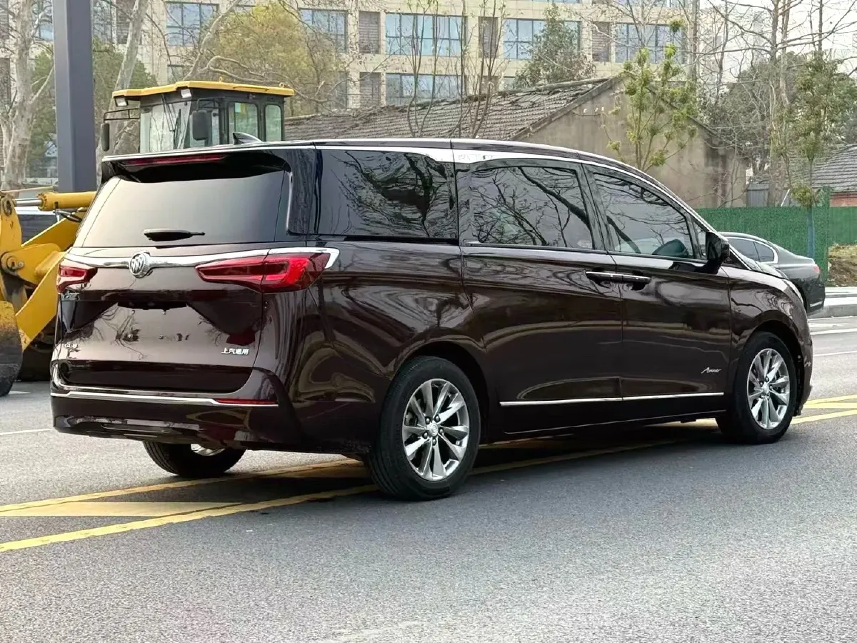 2022 Buick GL8 2.0T 237HP L4 9AT,autocango,china used car exporter,china ev exporter,chinese used car exporter,chinese used ev exporter