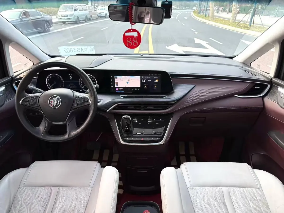 2022 Buick GL8 2.0T 237HP L4 9AT,autocango,china used car exporter,china ev exporter,chinese used car exporter,chinese used ev exporter