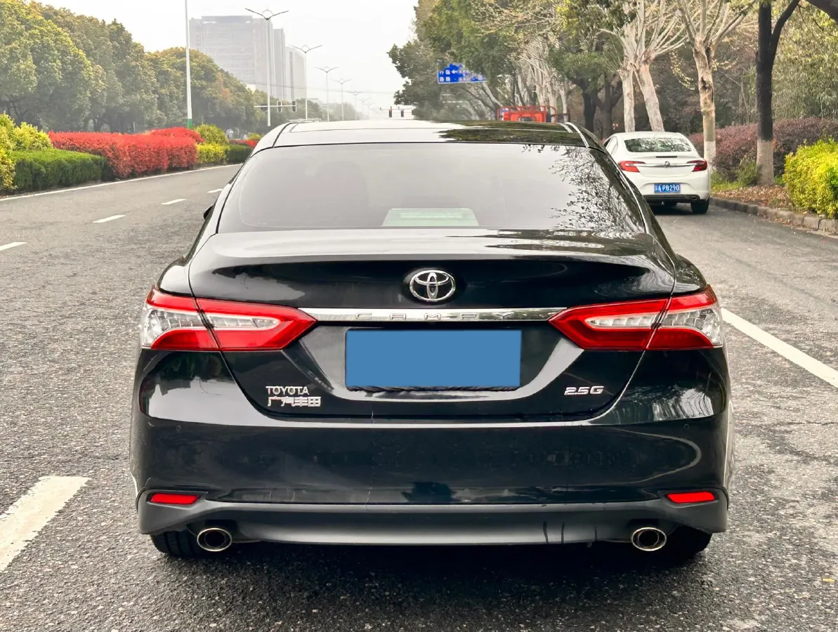 2018 Toyota Camry 2.5L 209HP L4 8AT,autocango,china used car exporter,china ev exporter,chinese used car exporter,chinese used ev exporter