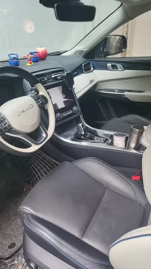 2019 LYNK&CO 01 2.0T 190HP L4 6AT,autocango,china used car exporter,china ev exporter,chinese used car exporter,chinese used ev exporter