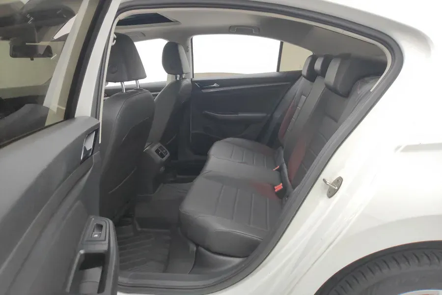 2019 Volkswagen Golf Sportsvan 1.6L 110HP L4 6AT,autocango,china used car exporter,china ev exporter,chinese used car exporter,chinese used ev exporter