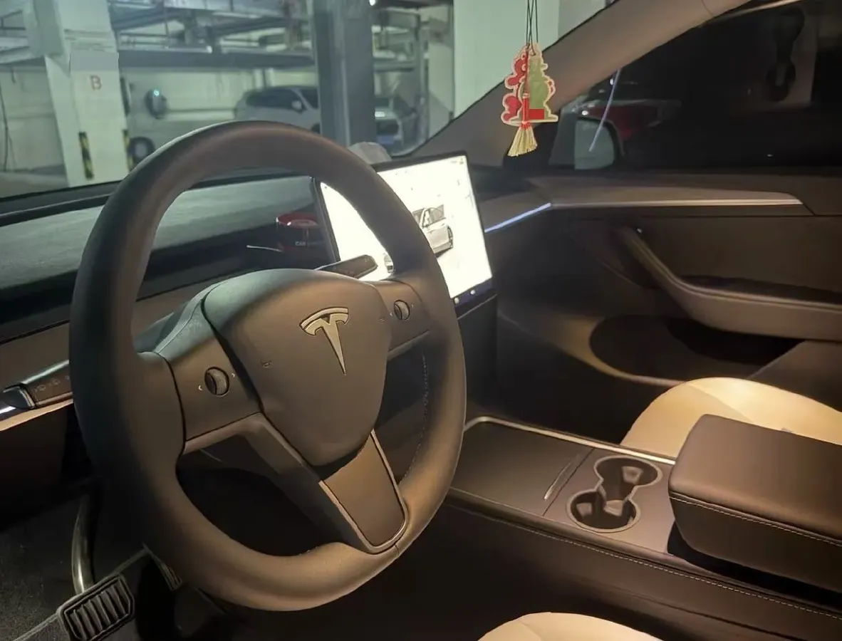 2022 Tesla Model Y BEV 60KWH,autocango,china used car exporter,china ev exporter,chinese used car exporter,chinese used ev exporter