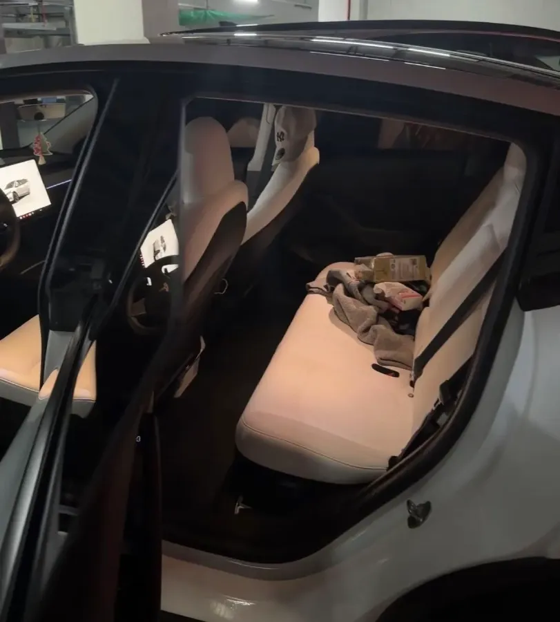 2022 Tesla Model Y BEV 60KWH,autocango,china used car exporter,china ev exporter,chinese used car exporter,chinese used ev exporter