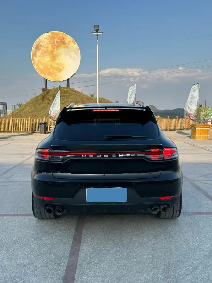 2018 Porsche Macan 2.0T 252HP L4 7DCT,autocango,china used car exporter,china ev exporter,chinese used car exporter,chinese used ev exporter