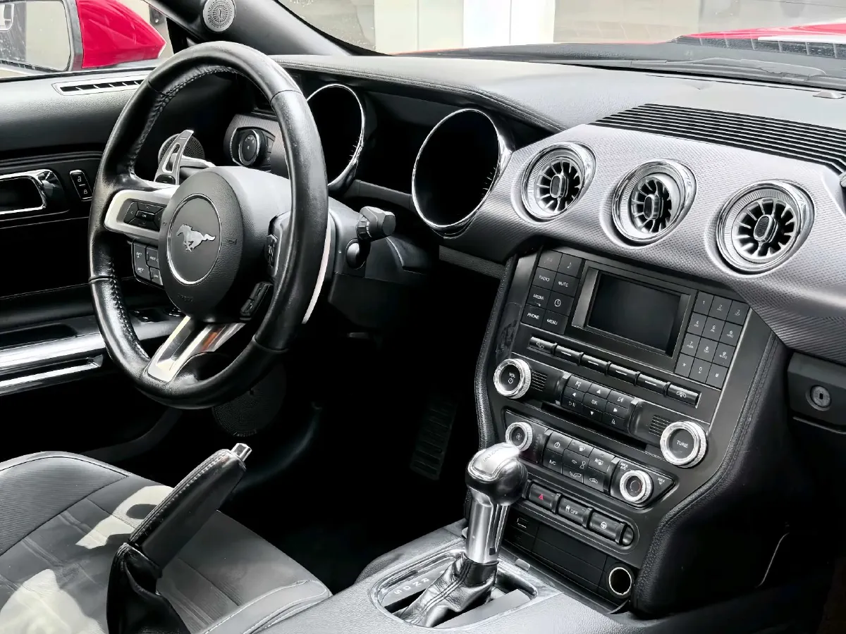 2015 Ford Mustang 2.3T 314HP L4 6AT,autocango,china used car exporter,china ev exporter,chinese used car exporter,chinese used ev exporter