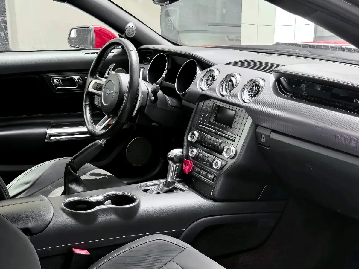 2015 Ford Mustang 2.3T 314HP L4 6AT,autocango,china used car exporter,china ev exporter,chinese used car exporter,chinese used ev exporter