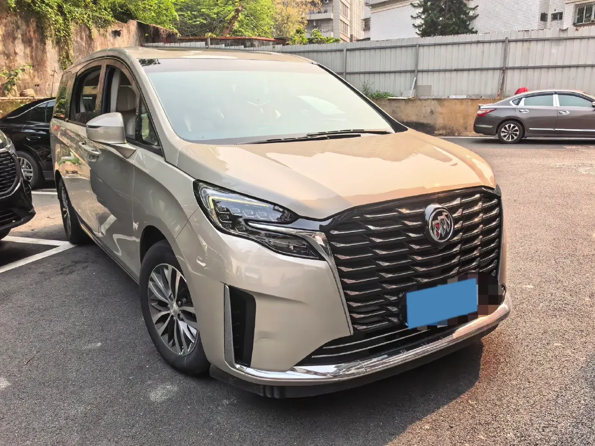 2022 Buick GL8 2.0T 237HP L4 9AT,autocango,china used car exporter,china ev exporter,chinese used car exporter,chinese used ev exporter