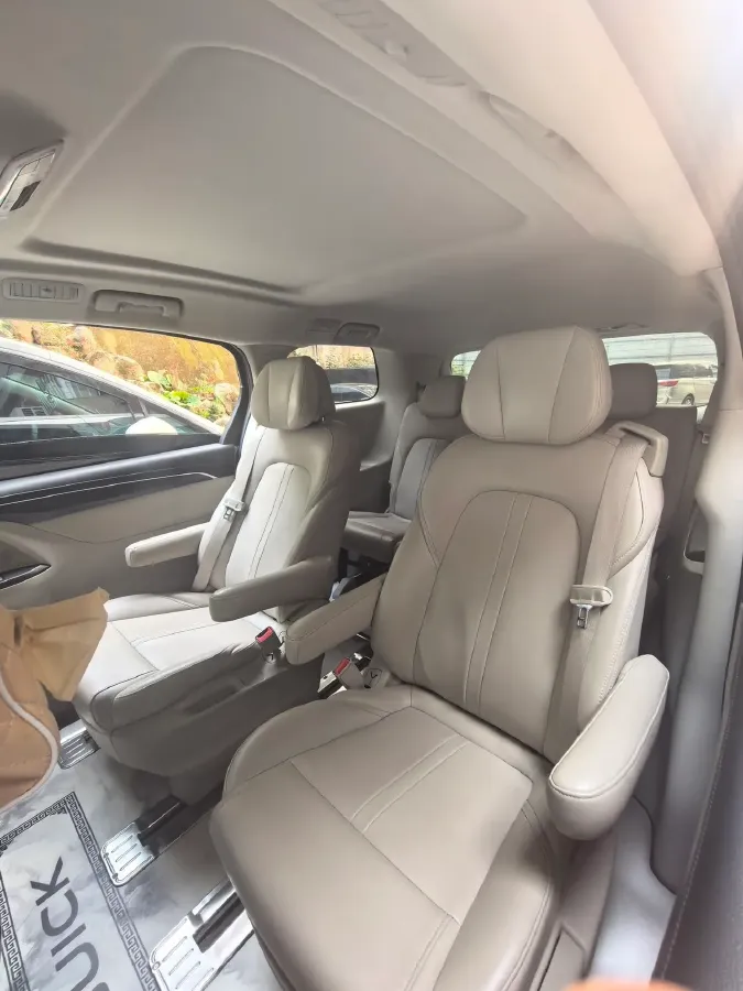 2022 Buick GL8 2.0T 237HP L4 9AT,autocango,china used car exporter,china ev exporter,chinese used car exporter,chinese used ev exporter