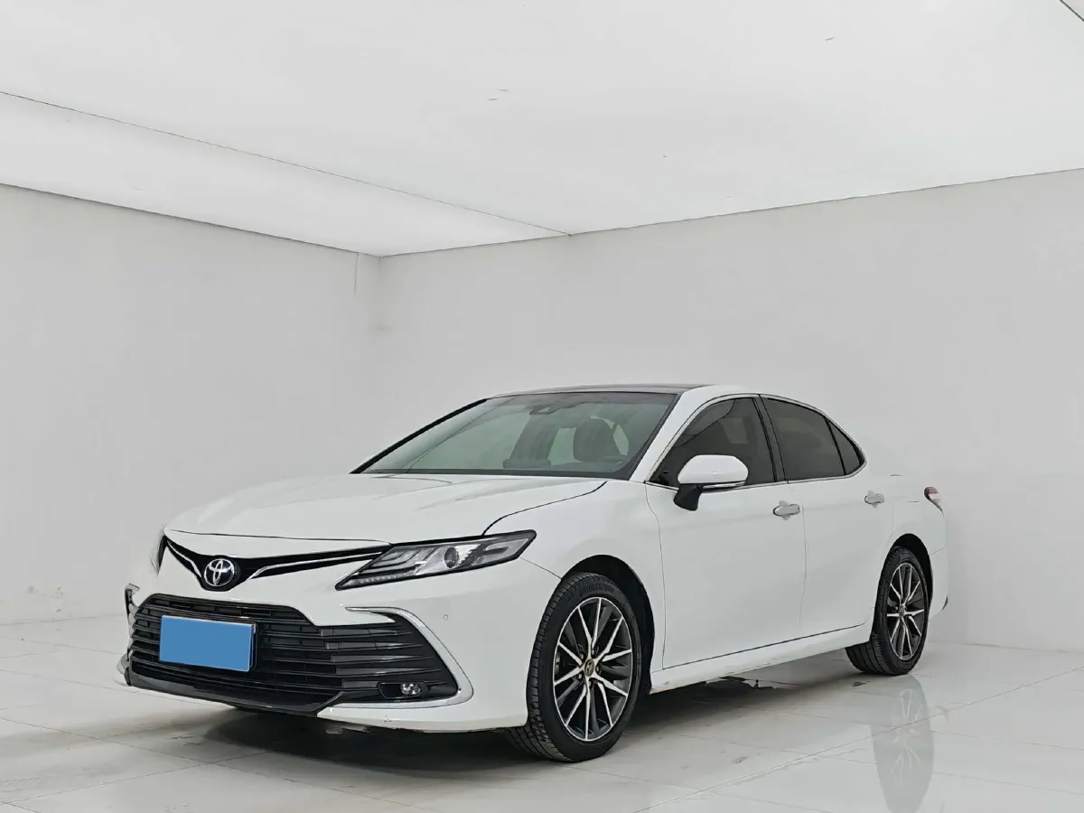 2021 Toyota Camry 2.5L 209HP L4 8AT,autocango,china used car exporter,china ev exporter,chinese used car exporter,chinese used ev exporter