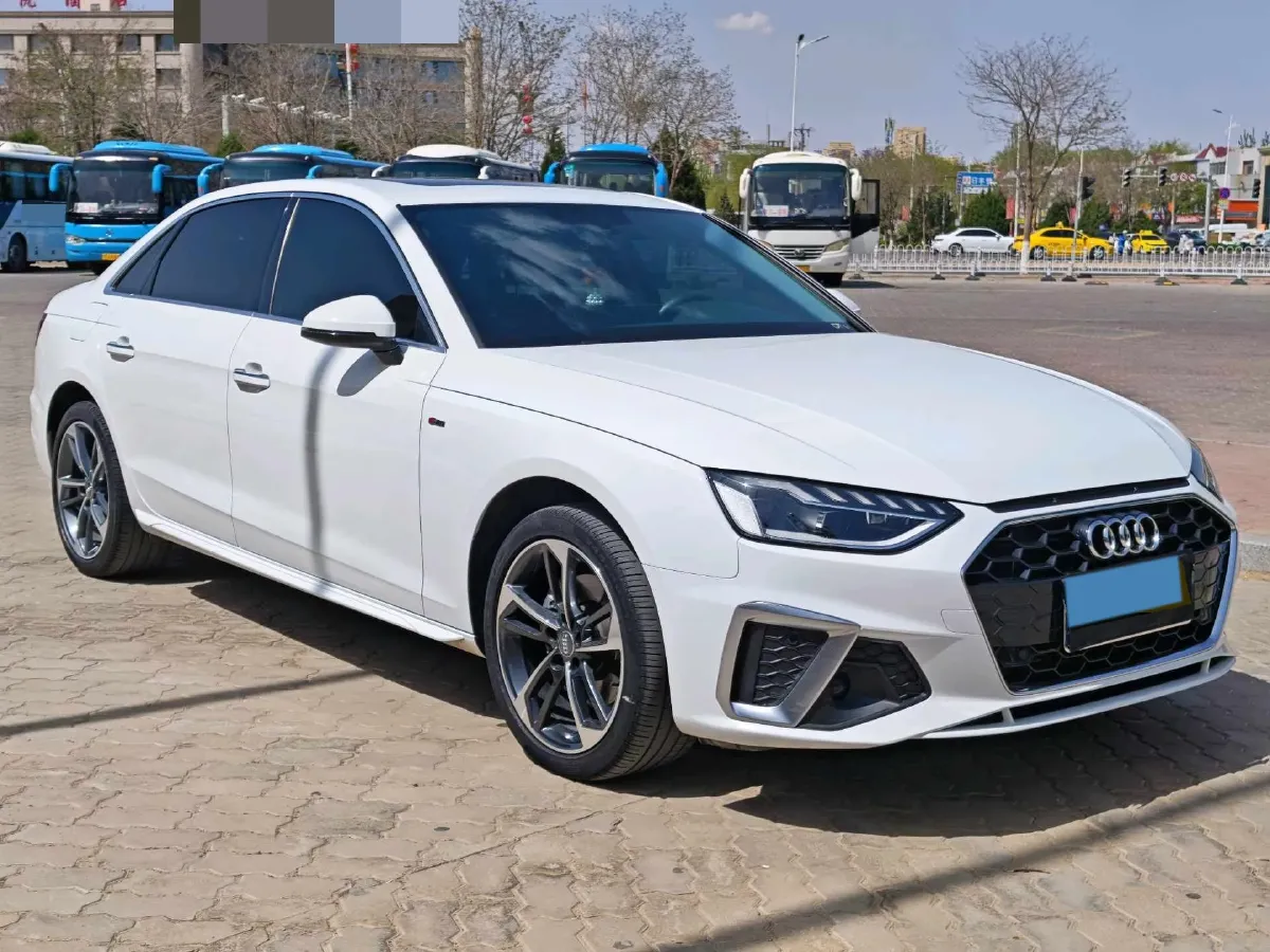 2020 Audi A4L 2.0T 190HP L4 7DCT,autocango,china used car exporter,china ev exporter,chinese used car exporter,chinese used ev exporter