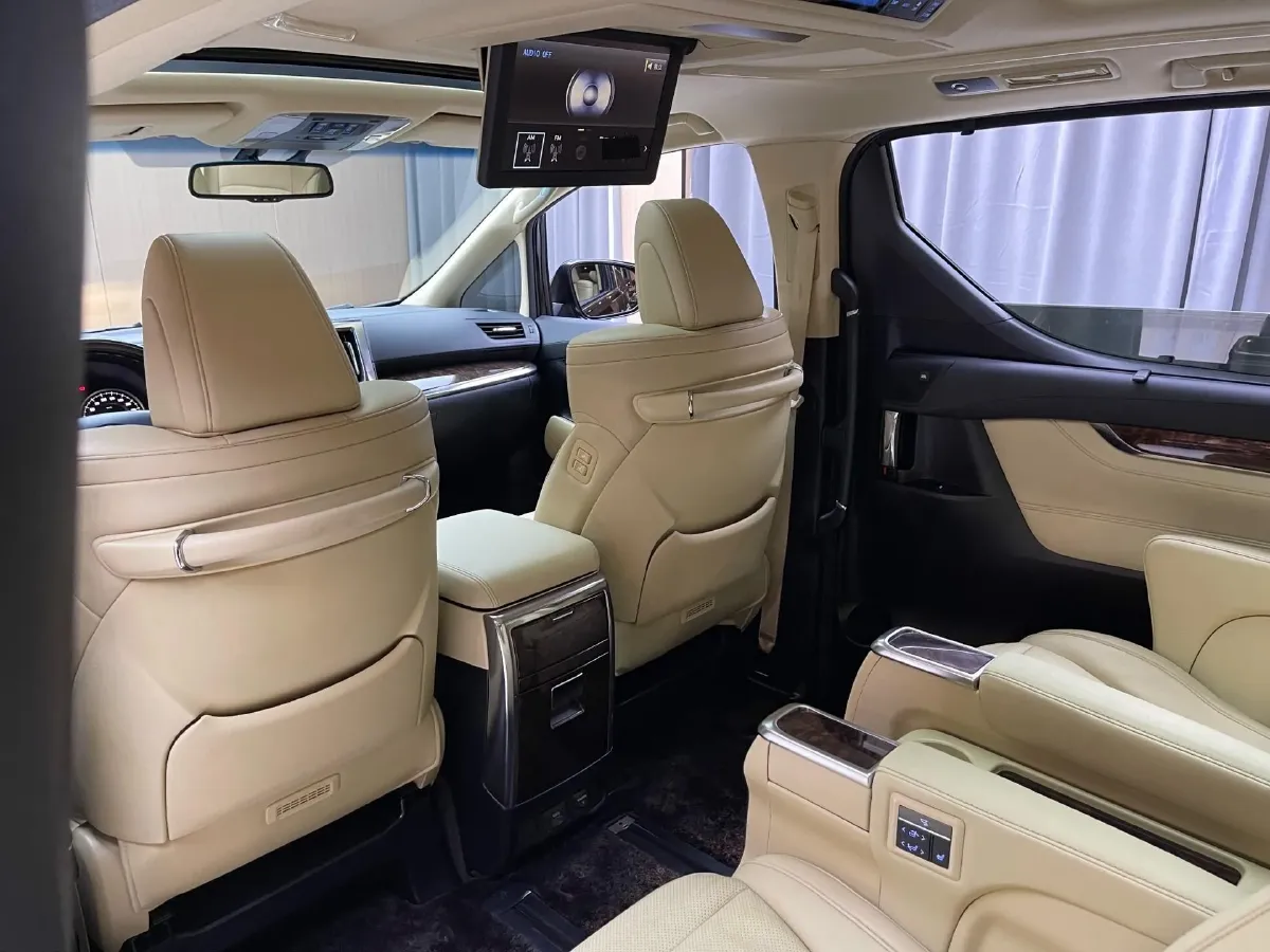 2018 Toyota Alphard 3.5L 301HP V6 8AT,autocango,china used car exporter,china ev exporter,chinese used car exporter,chinese used ev exporter
