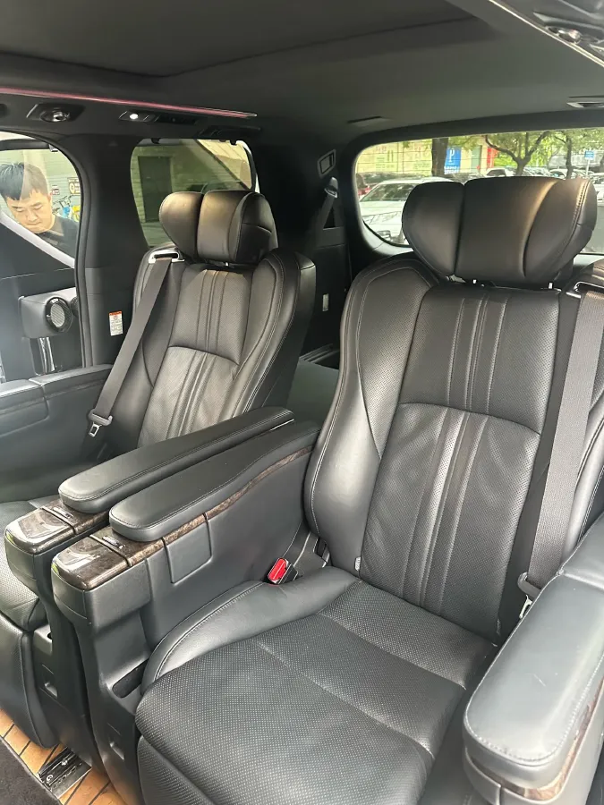 2019 Toyota Alphard 2.5L 117HP L4 E-CVT Hybrid,autocango,china used car exporter,china ev exporter,chinese used car exporter,chinese used ev exporter