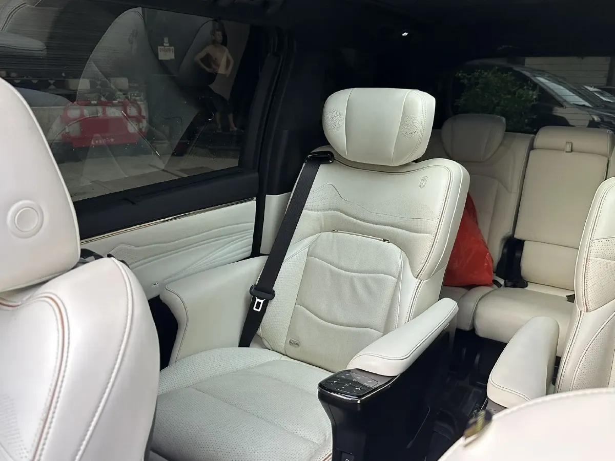 2023 GAC Trumpchi M8 2.0T 252HP L4 8AT,autocango,china used car exporter,china ev exporter,chinese used car exporter,chinese used ev exporter