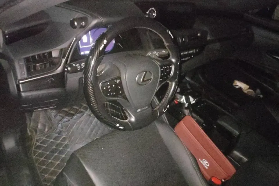 2020 Lexus ES 2.0L 173HP L4 CVT,autocango,china used car exporter,china ev exporter,chinese used car exporter,chinese used ev exporter