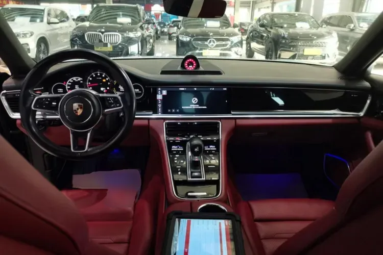 2019 Porsche Panamera 2.9T 330HP V6 8DCT,autocango,china used car exporter,china ev exporter,chinese used car exporter,chinese used ev exporter