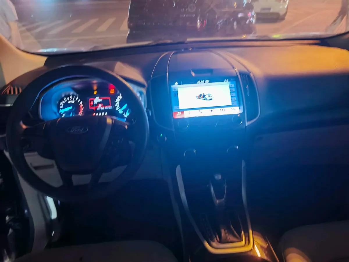 2018 Ford Edge 2.0T 245HP L4 6AT,autocango,china used car exporter,china ev exporter,chinese used car exporter,chinese used ev exporter