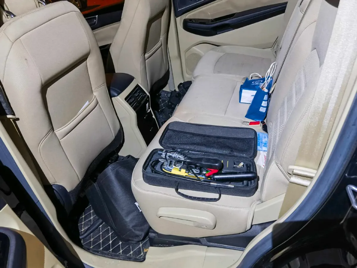 2018 Ford Edge 2.0T 245HP L4 6AT,autocango,china used car exporter,china ev exporter,chinese used car exporter,chinese used ev exporter