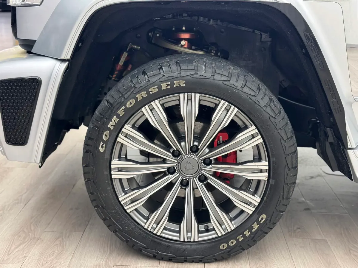 2021 Cyberspace 300 2.0T 227HP L4 8AT,autocango,china used car exporter,china ev exporter,chinese used car exporter,chinese used ev exporter