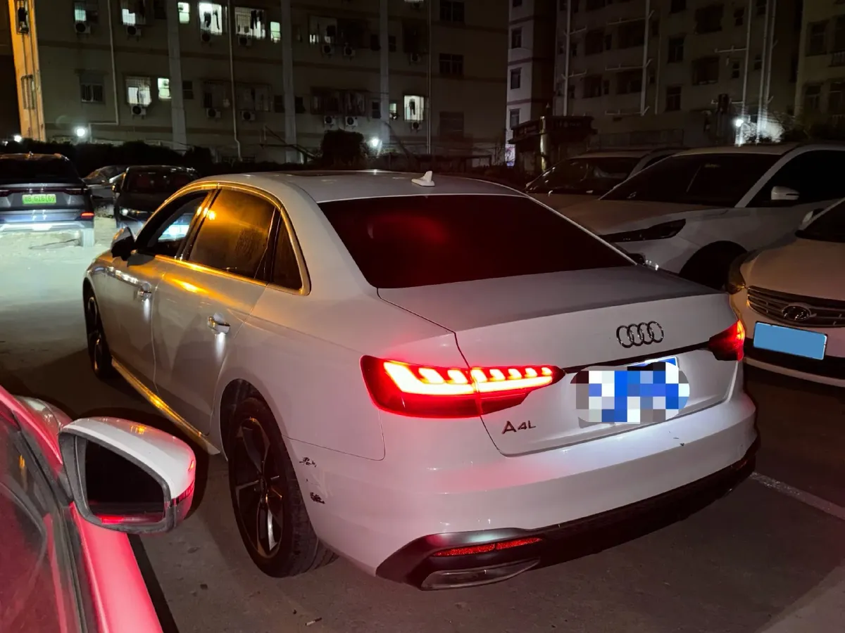 2020 Audi A4L 2.0T 190HP L4 7DCT,autocango,china used car exporter,china ev exporter,chinese used car exporter,chinese used ev exporter