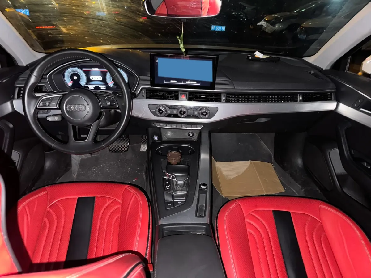 2020 Audi A4L 2.0T 190HP L4 7DCT,autocango,china used car exporter,china ev exporter,chinese used car exporter,chinese used ev exporter