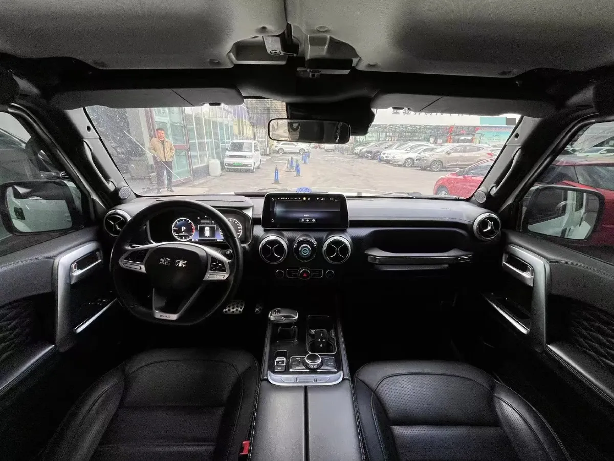 2021 Beijing BJ40 2.0T 163HP L4 8AT,autocango,china used car exporter,china ev exporter,chinese used car exporter,chinese used ev exporter