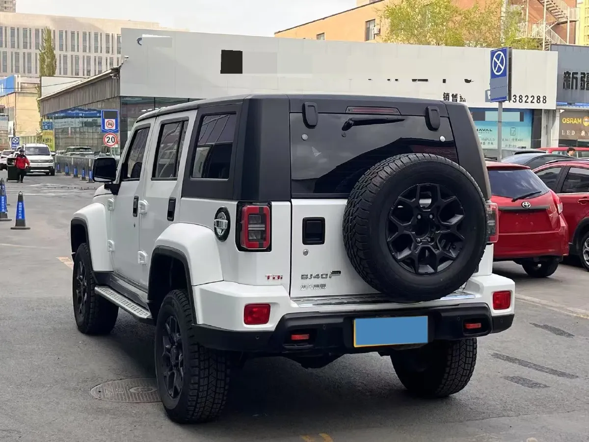2021 Beijing BJ40 2.0T 163HP L4 8AT,autocango,china used car exporter,china ev exporter,chinese used car exporter,chinese used ev exporter
