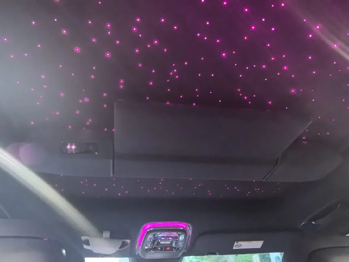 2025 Zeekr 9X 2.0T 279HP L4 1DHT PHEV,autocango,china used car exporter,china ev exporter,chinese used car exporter,chinese used ev exporter