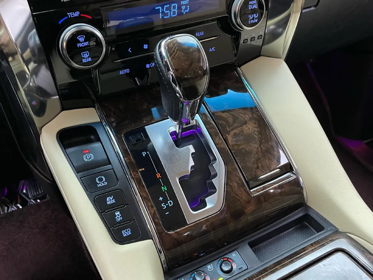 2020 Toyota Alphard 2.5L 117HP L4 E-CVT Hybrid,autocango,china used car exporter,china ev exporter,chinese used car exporter,chinese used ev exporter