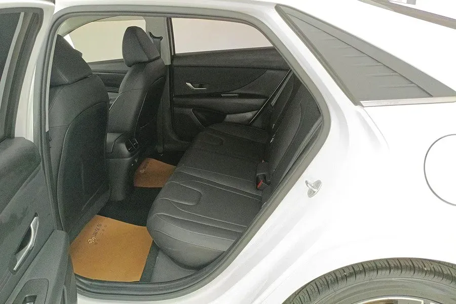 2022 Hyundai Elantra 1.5L 115HP L4 CVT,autocango,china used car exporter,china ev exporter,chinese used car exporter,chinese used ev exporter