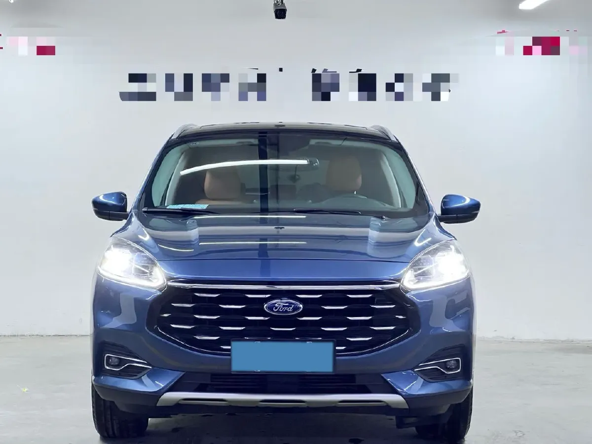 2023 Ford Escape 2.0T 248HP L4 8AT,autocango,china used car exporter,china ev exporter,chinese used car exporter,chinese used ev exporter