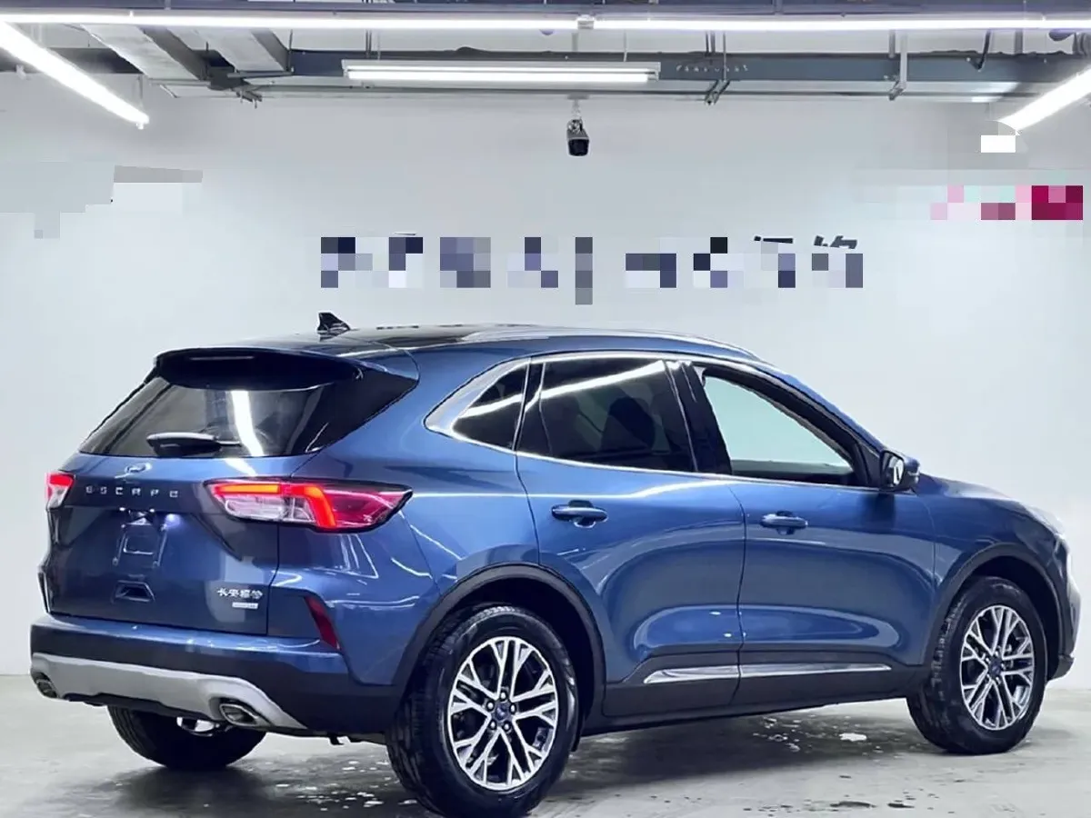 2023 Ford Escape 2.0T 248HP L4 8AT,autocango,china used car exporter,china ev exporter,chinese used car exporter,chinese used ev exporter