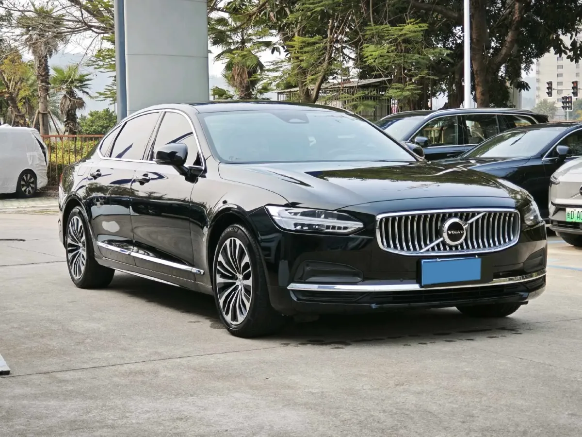 2024 Volvo S90 2.0T 250HP L4 8AT,autocango,china used car exporter,china ev exporter,chinese used car exporter,chinese used ev exporter