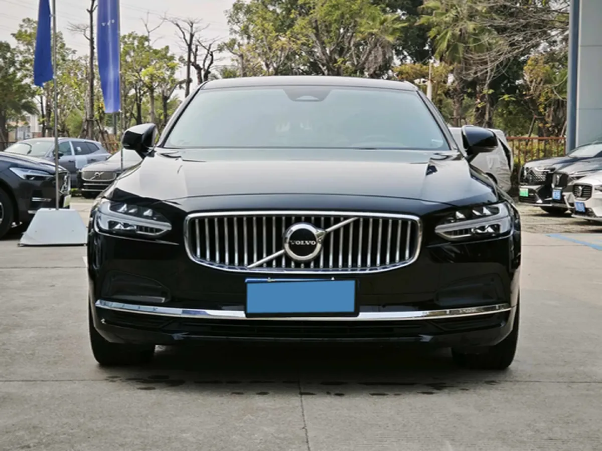 2024 Volvo S90 2.0T 250HP L4 8AT,autocango,china used car exporter,china ev exporter,chinese used car exporter,chinese used ev exporter