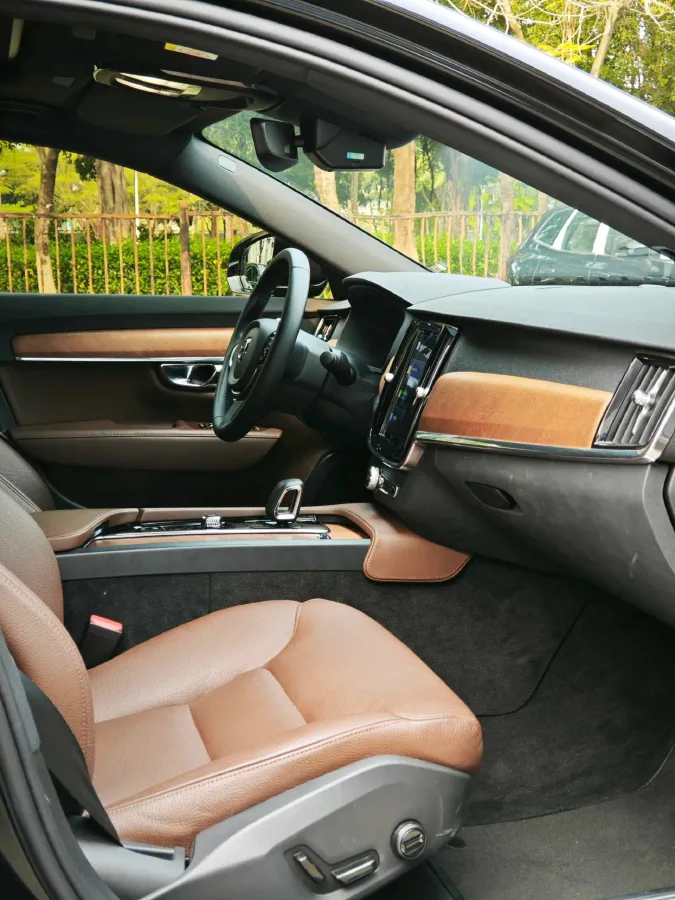 2024 Volvo S90 2.0T 250HP L4 8AT,autocango,china used car exporter,china ev exporter,chinese used car exporter,chinese used ev exporter