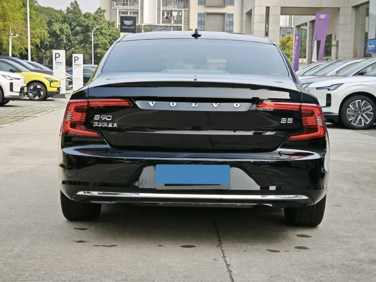 2024 Volvo S90 2.0T 250HP L4 8AT,autocango,china used car exporter,china ev exporter,chinese used car exporter,chinese used ev exporter