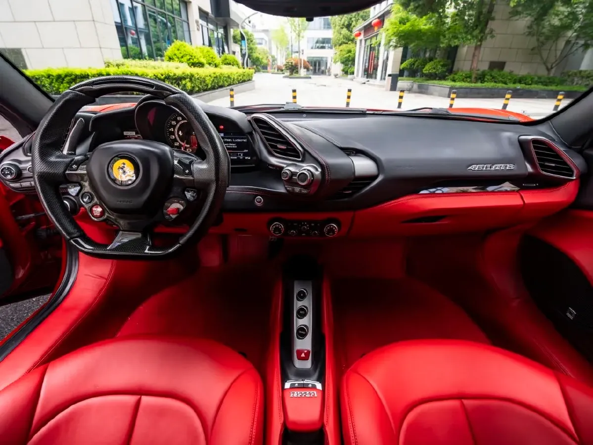 2015 Ferrari 488 3.9T 670HP V8 7DCT,autocango,china used car exporter,china ev exporter,chinese used car exporter,chinese used ev exporter