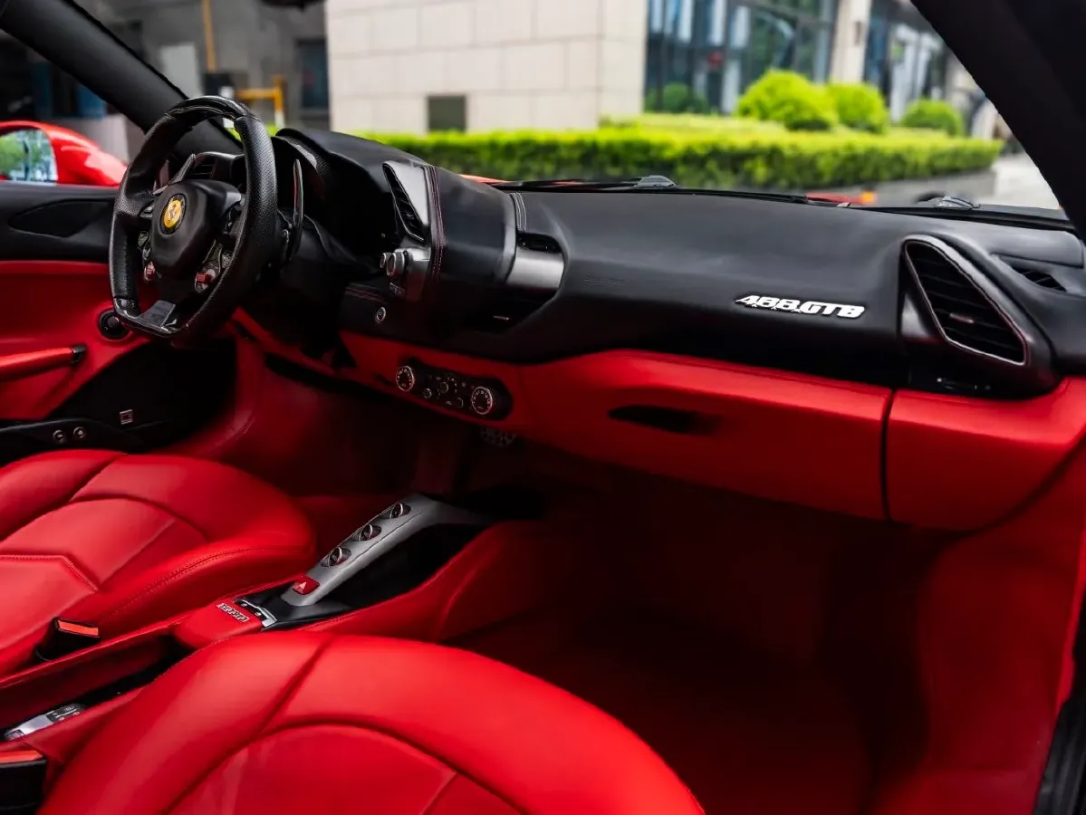 2015 Ferrari 488 3.9T 670HP V8 7DCT,autocango,china used car exporter,china ev exporter,chinese used car exporter,chinese used ev exporter