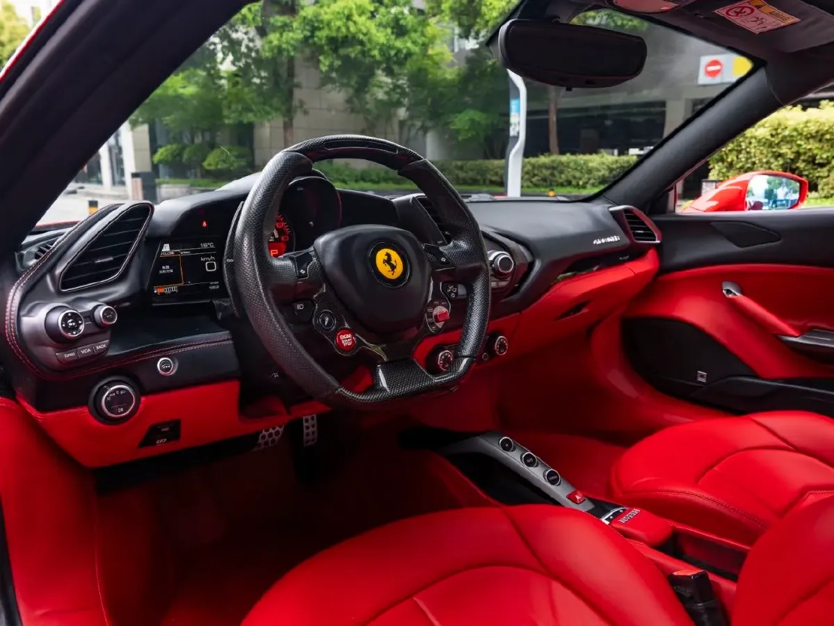 2015 Ferrari 488 3.9T 670HP V8 7DCT,autocango,china used car exporter,china ev exporter,chinese used car exporter,chinese used ev exporter