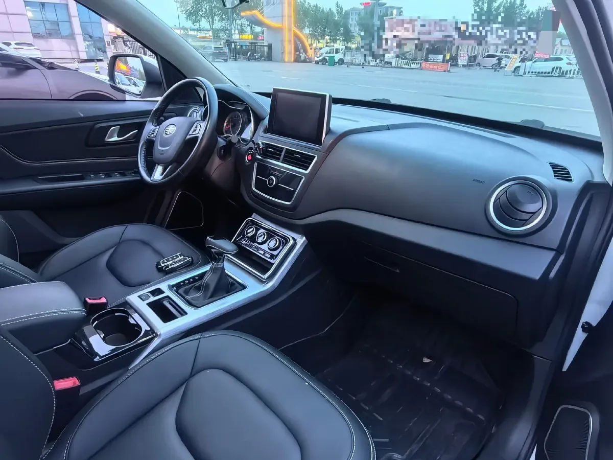 2019 Bestune X40 1.6L 114HP L4 6AT,autocango,china used car exporter,china ev exporter,chinese used car exporter,chinese used ev exporter