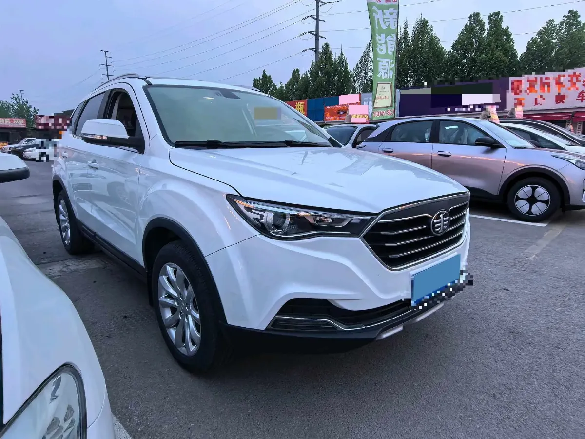 2019 Bestune X40 1.6L 114HP L4 6AT,autocango,china used car exporter,china ev exporter,chinese used car exporter,chinese used ev exporter