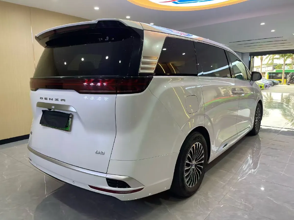 2022 Mercedes-Benz GLC Class 2.0T 197HP L4 9AT,autocango,china used car exporter,china ev exporter,chinese used car exporter,chinese used ev exporter