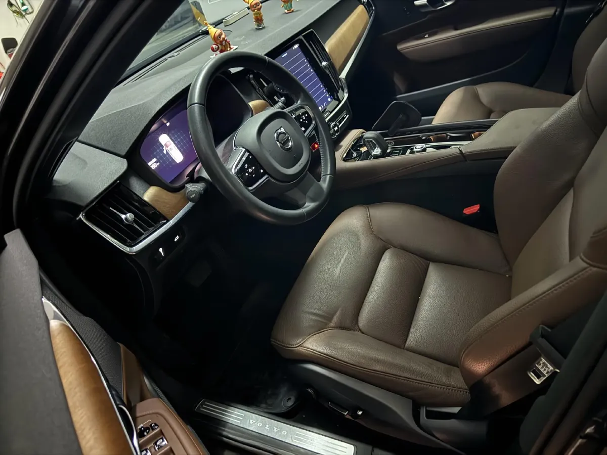 2022 Volvo S90 2.0T 250HP L4 8AT,autocango,china used car exporter,china ev exporter,chinese used car exporter,chinese used ev exporter