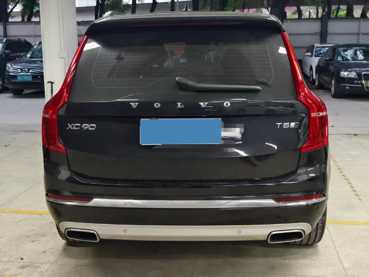 2020 Volvo XC90 2.0T 254HP L4 8AT,autocango,china used car exporter,china ev exporter,chinese used car exporter,chinese used ev exporter