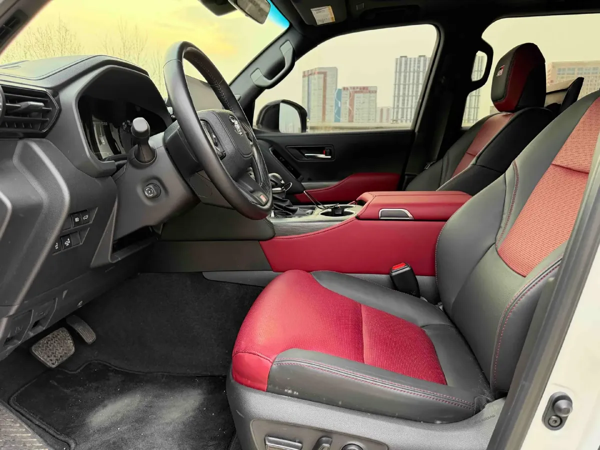 2024 Lexus LS 3.5L 299HP V6 E-CVT Hybrid,autocango,china used car exporter,china ev exporter,chinese used car exporter,chinese used ev exporter