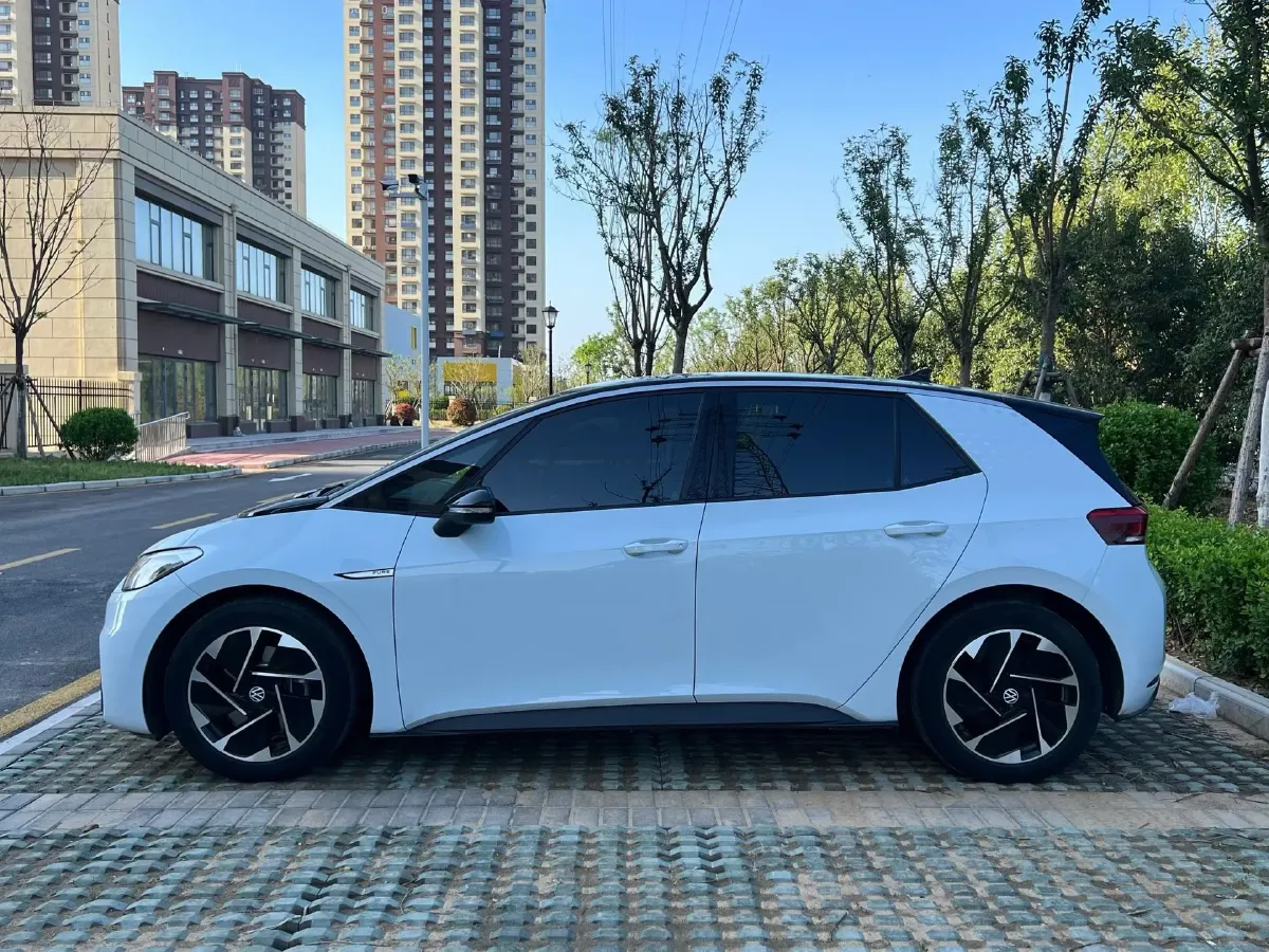 2023 Volkswagen ID.3 BEV 52.8KWH,autocango,china used car exporter,china ev exporter,chinese used car exporter,chinese used ev exporter